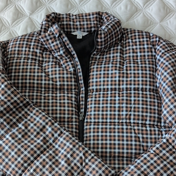 Time and Tru Jackets & Blazers - Time and Tru Checkered Puffer Jacket